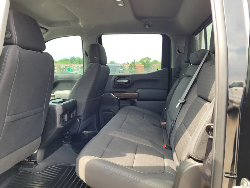 Chevrolet Silverado 1500 Vehicle Image 12