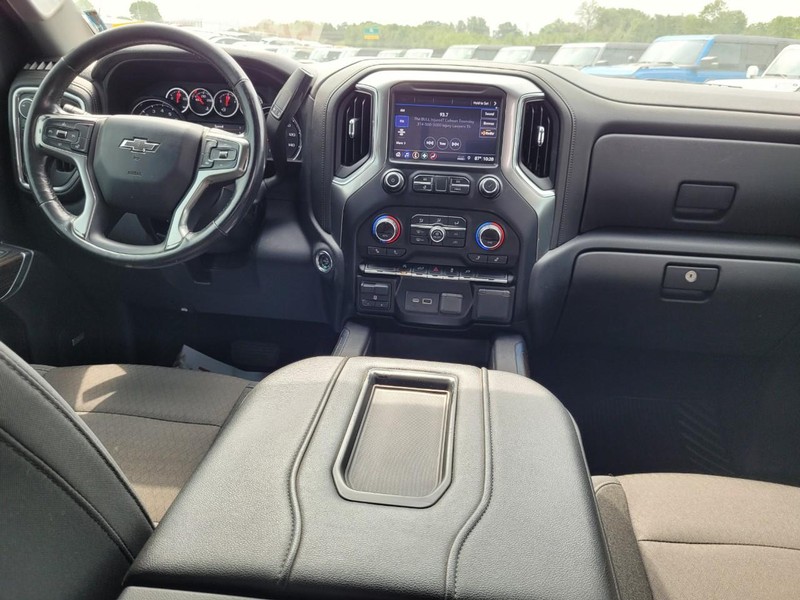 Chevrolet Silverado 1500 Vehicle Image 15