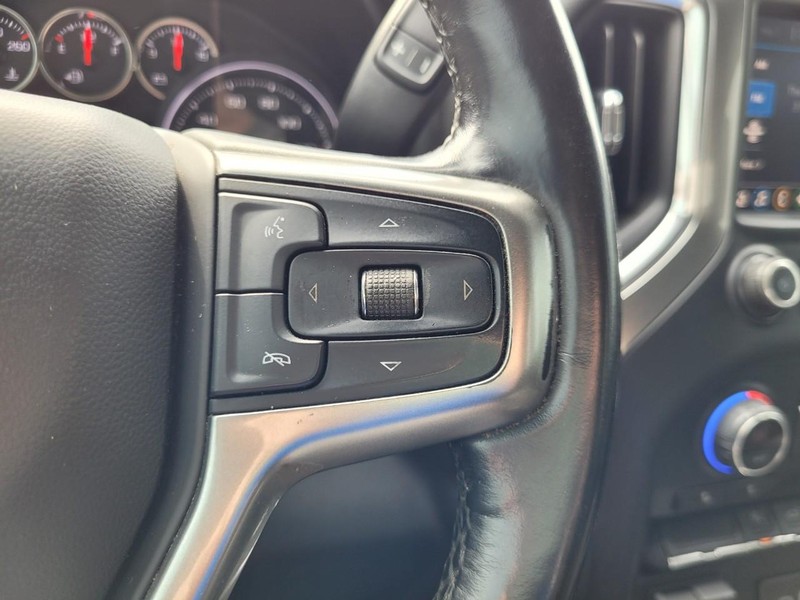 Chevrolet Silverado 1500 Vehicle Image 21