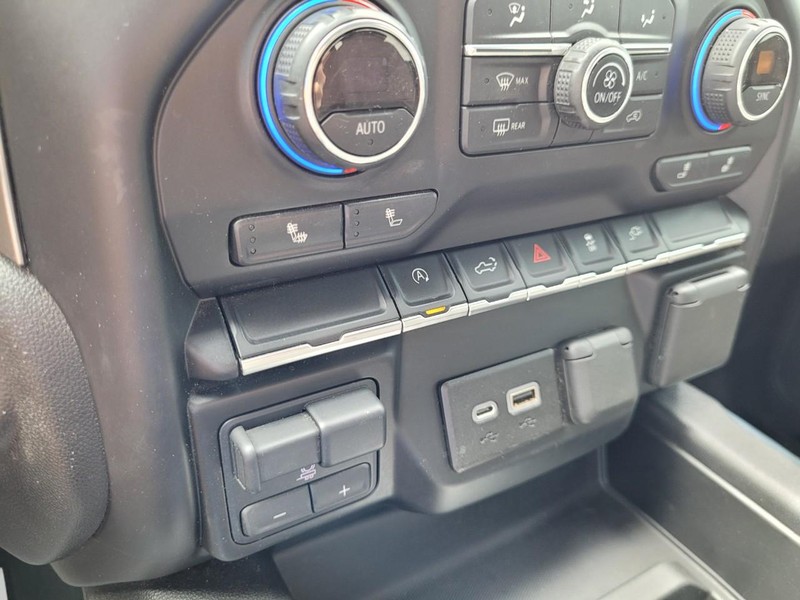 Chevrolet Silverado 1500 Vehicle Image 22