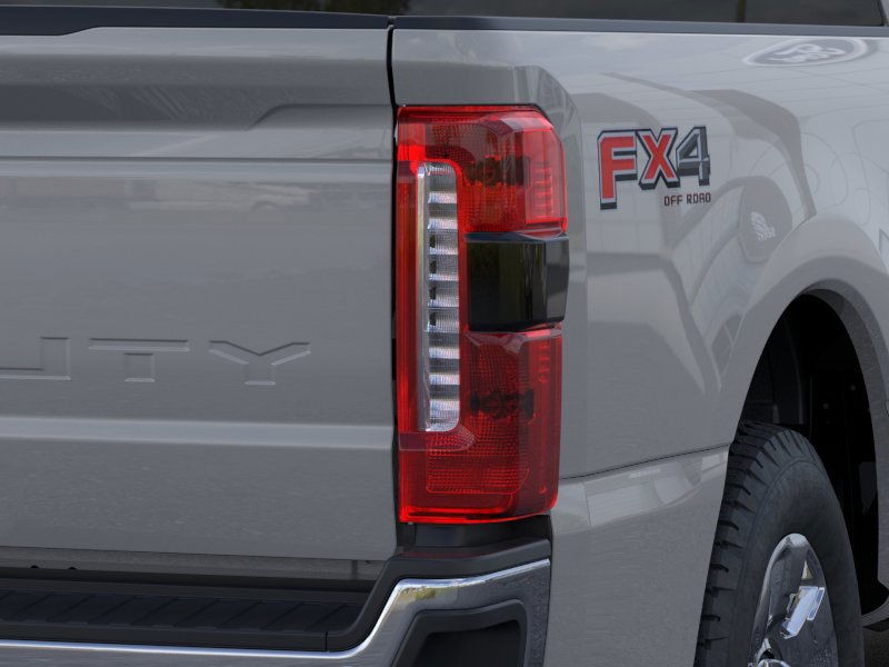 Ford Super Duty F-250 SRW Vehicle Image 23