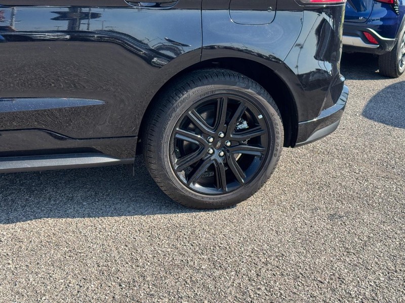 Ford Edge Vehicle Image 12