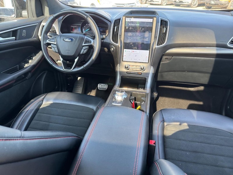 Ford Edge Vehicle Image 17