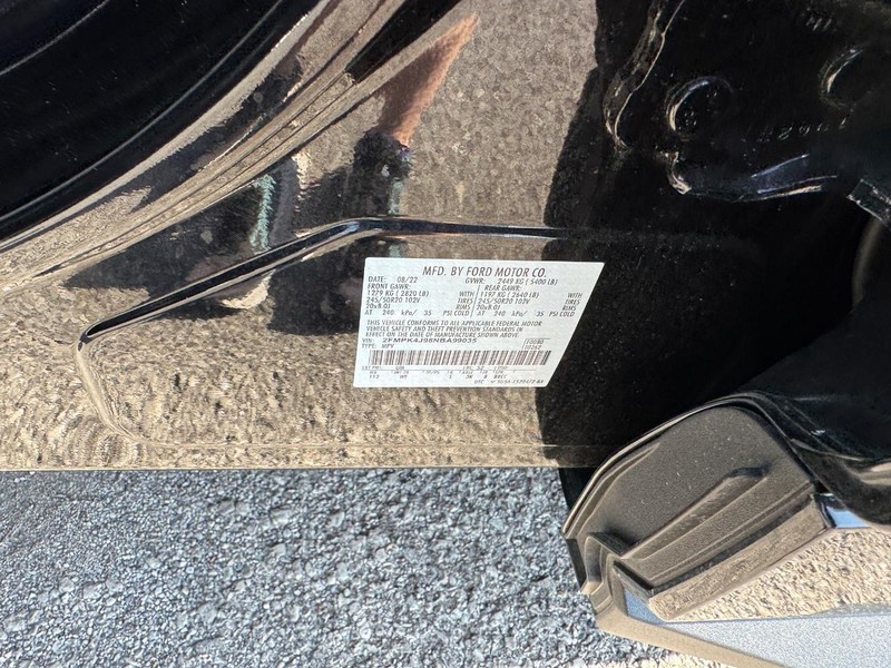 Ford Edge Vehicle Image 27