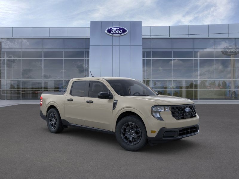 Ford Maverick Vehicle Image 09