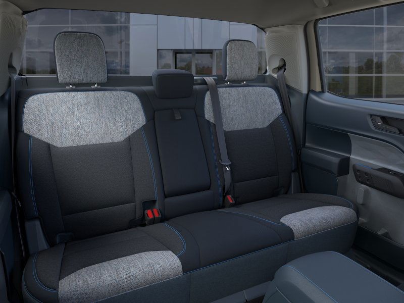Ford Maverick Vehicle Image 13