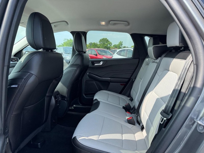 Ford Escape Vehicle Image 12