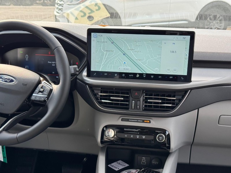 Ford Escape Vehicle Image 16