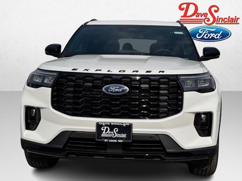Ford Explorer Vehicle Image 02
