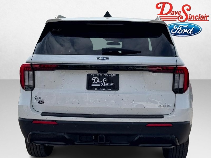 Ford Explorer Vehicle Image 08