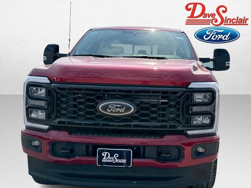 Ford Super Duty F-250 SRW Vehicle Image 02