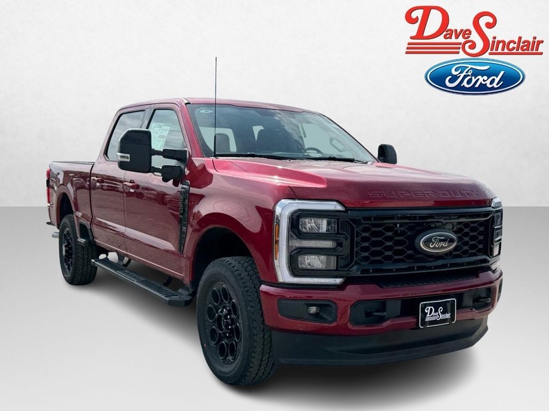 Ford Super Duty F-250 SRW Vehicle Image 04
