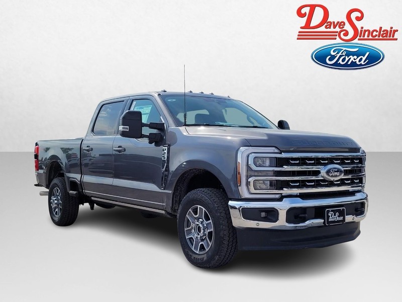 Ford Super Duty F-250 SRW Vehicle Image 04