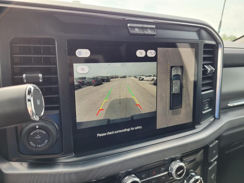Ford Super Duty F-250 SRW Vehicle Image 27