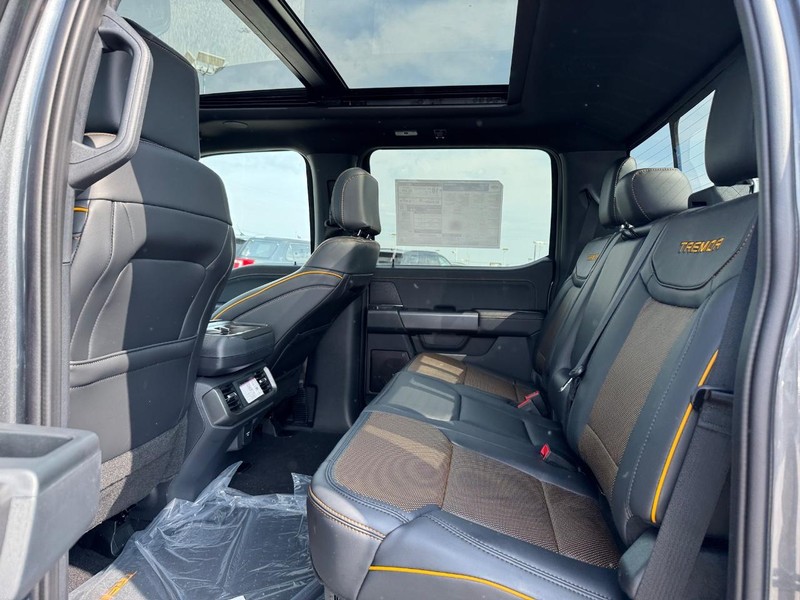 Ford F-150 Vehicle Image 12