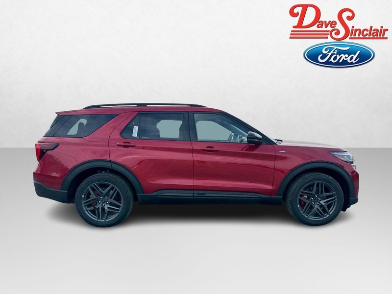 Ford Explorer Vehicle Image 05
