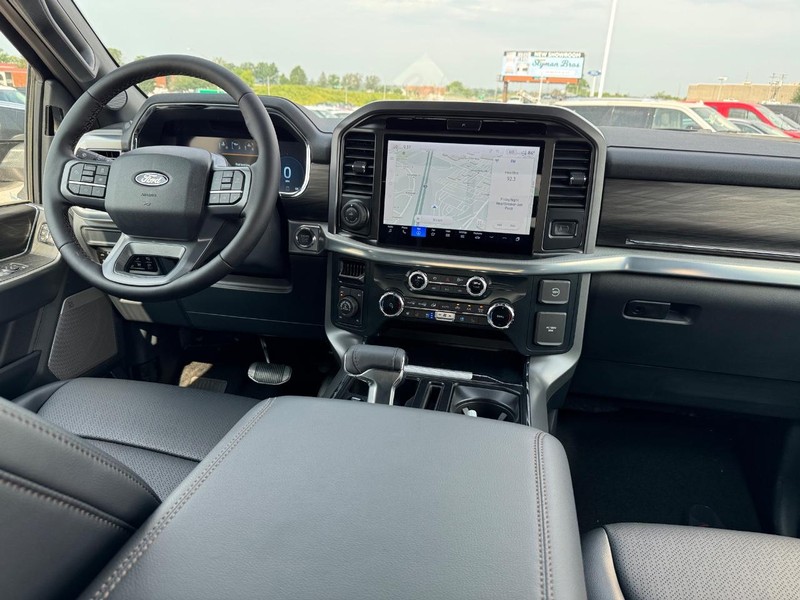 Ford F-150 Vehicle Image 14
