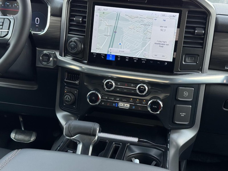 Ford F-150 Vehicle Image 17
