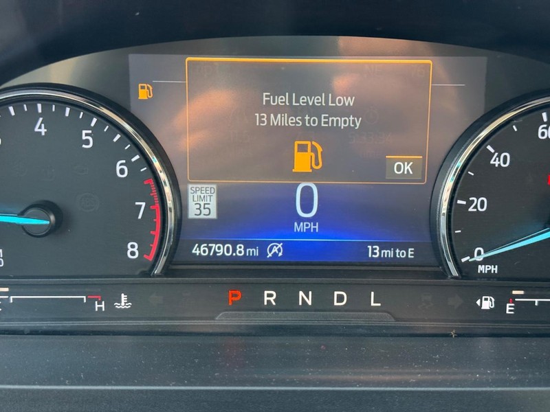 Ford Explorer Vehicle Image 21