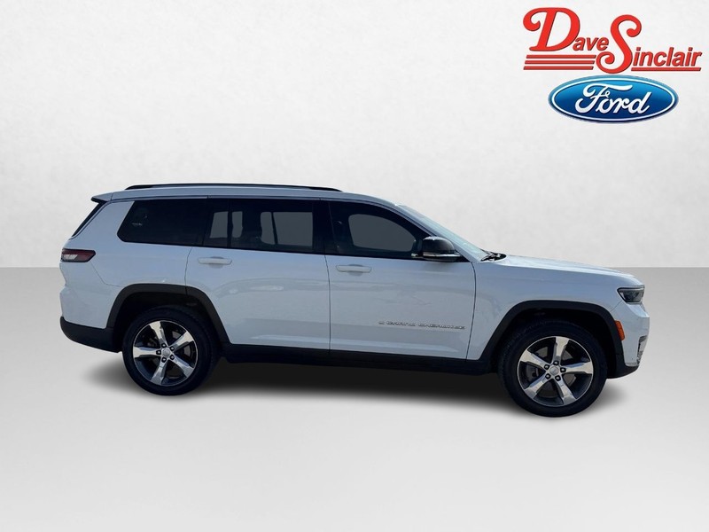 Jeep Grand Cherokee L Vehicle Image 05