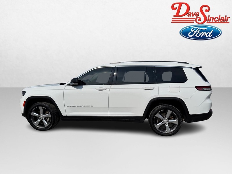Jeep Grand Cherokee L Vehicle Image 10