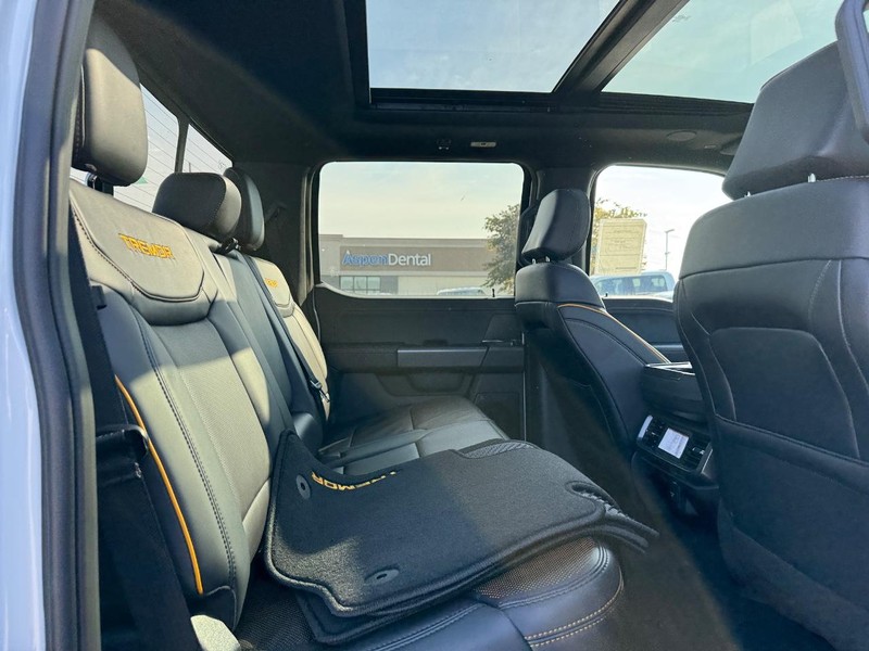 Ford F-150 Vehicle Image 14