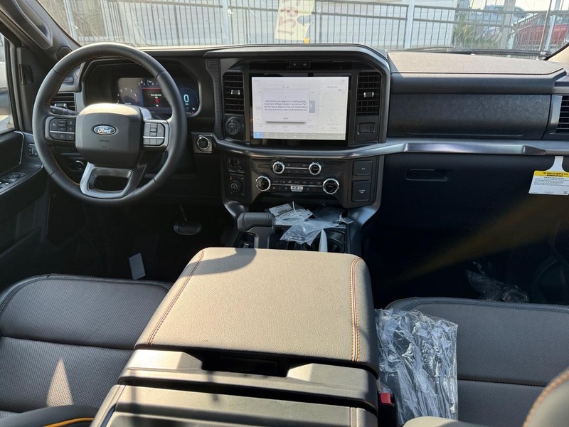 Ford F-150 Vehicle Image 15