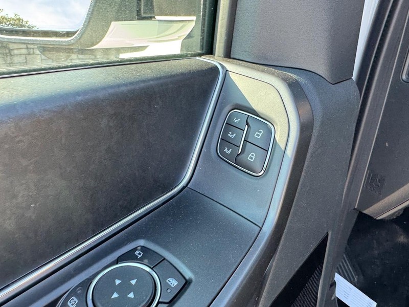 Ford F-150 Vehicle Image 21