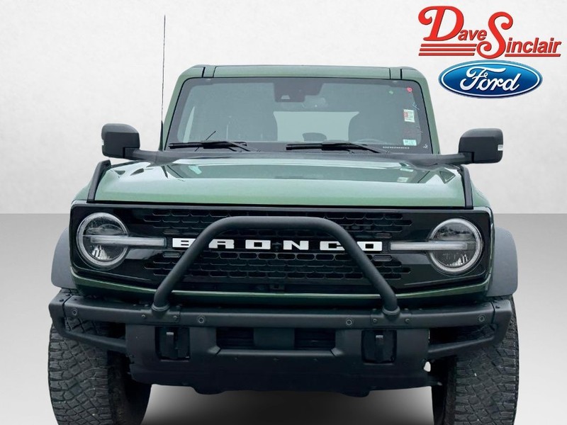 Ford Bronco Vehicle Image 02