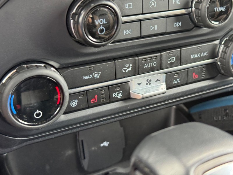 Ford Bronco Vehicle Image 23