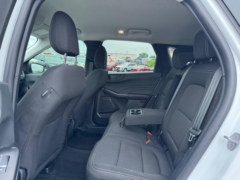 Ford Escape Vehicle Image 13