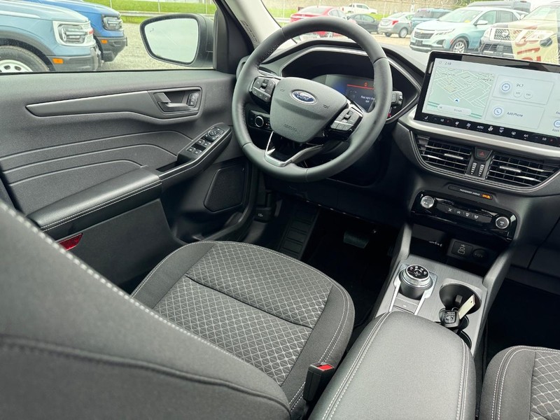 Ford Escape Vehicle Image 14
