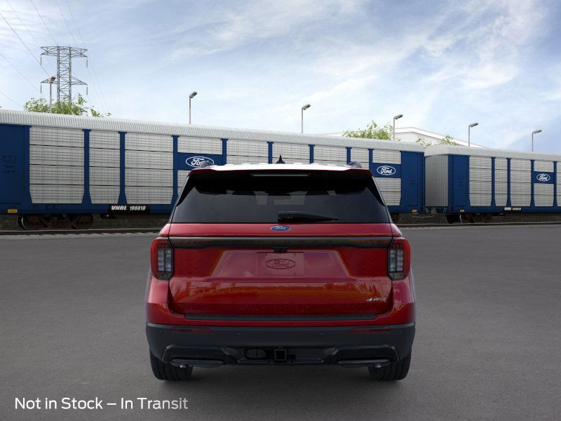 Ford Explorer Vehicle Image 07