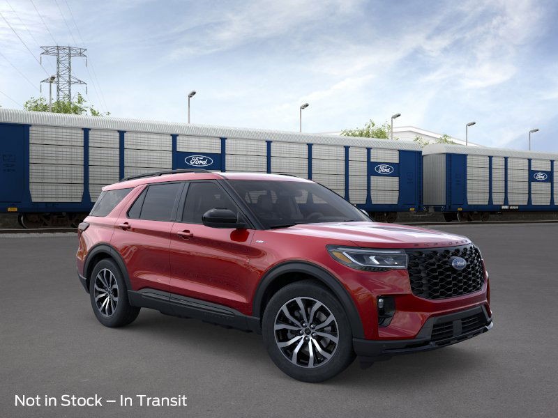 Ford Explorer Vehicle Image 09