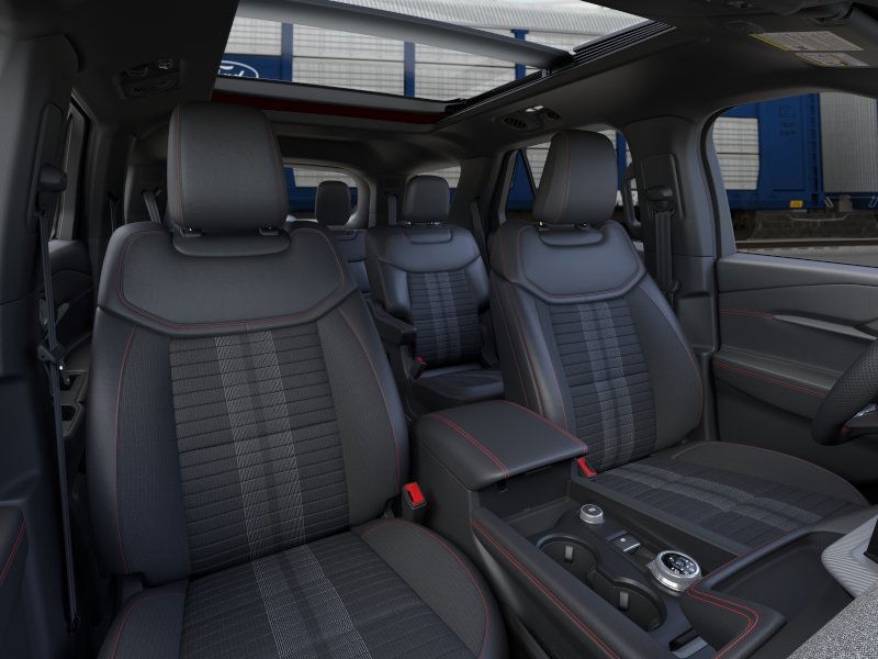 Ford Explorer Vehicle Image 12