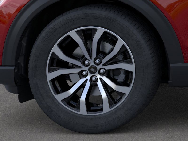 Ford Explorer Vehicle Image 21