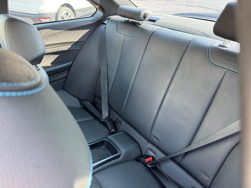 BMW M2 Vehicle Image 12