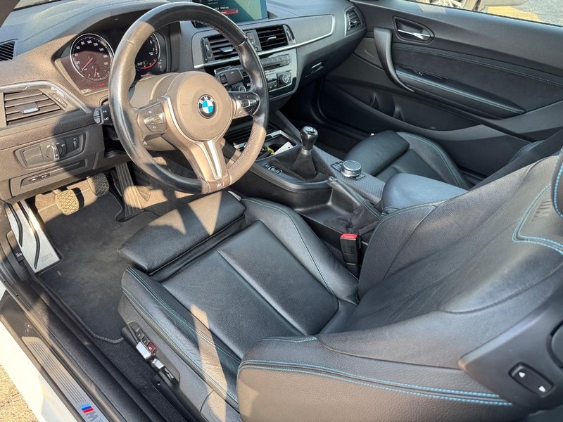 BMW M2 Vehicle Image 13