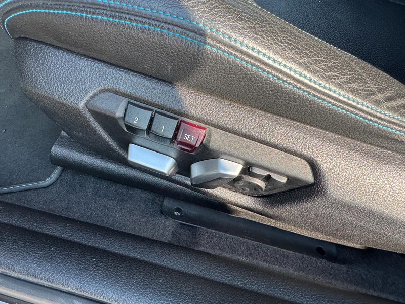BMW M2 Vehicle Image 17