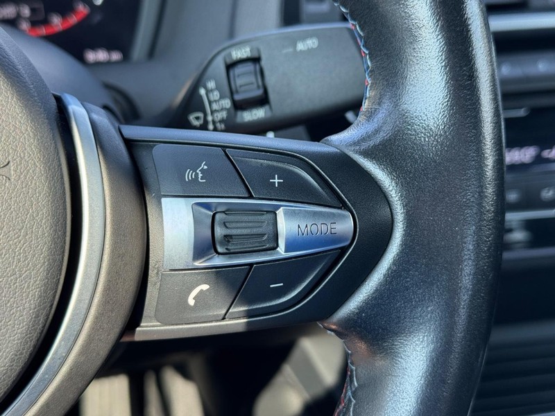 BMW M2 Vehicle Image 20