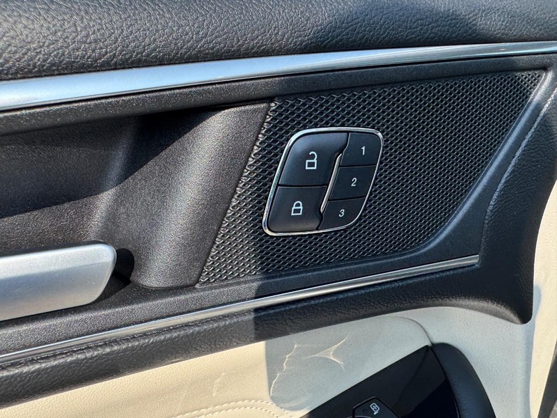 Ford Edge Vehicle Image 19