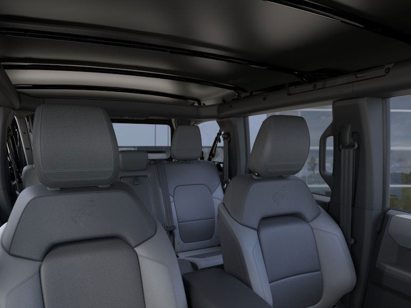 Ford Bronco Vehicle Image 14