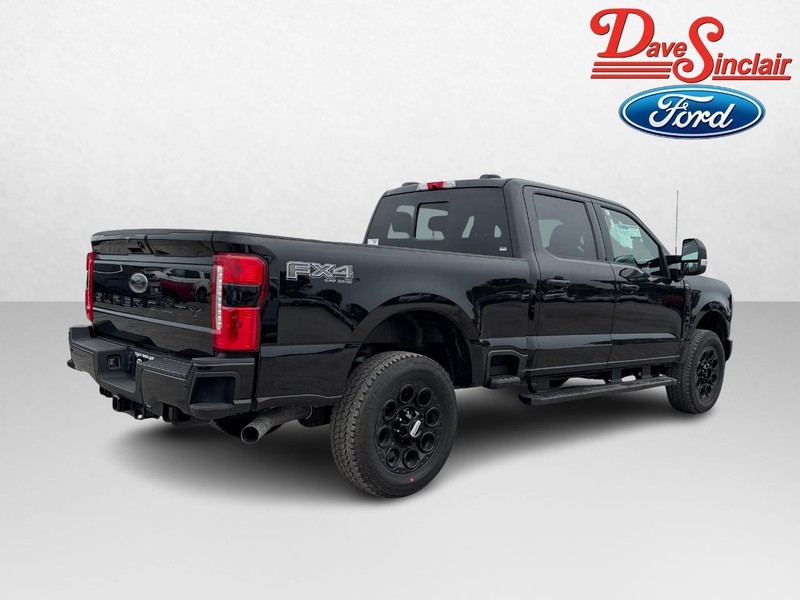 Ford Super Duty F-250 SRW Vehicle Image 07