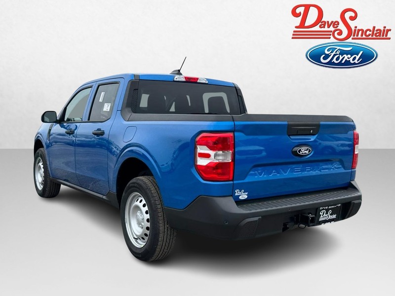 Ford Maverick Vehicle Image 09