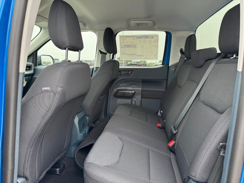 Ford Maverick Vehicle Image 12