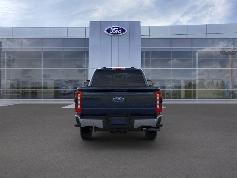 Ford Super Duty F-350 SRW Vehicle Image 07