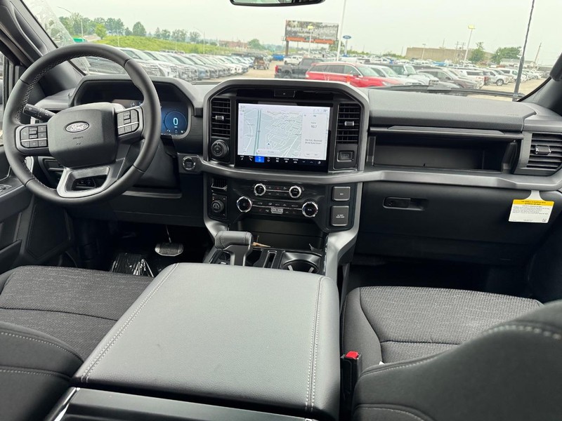 Ford F-150 Vehicle Image 14