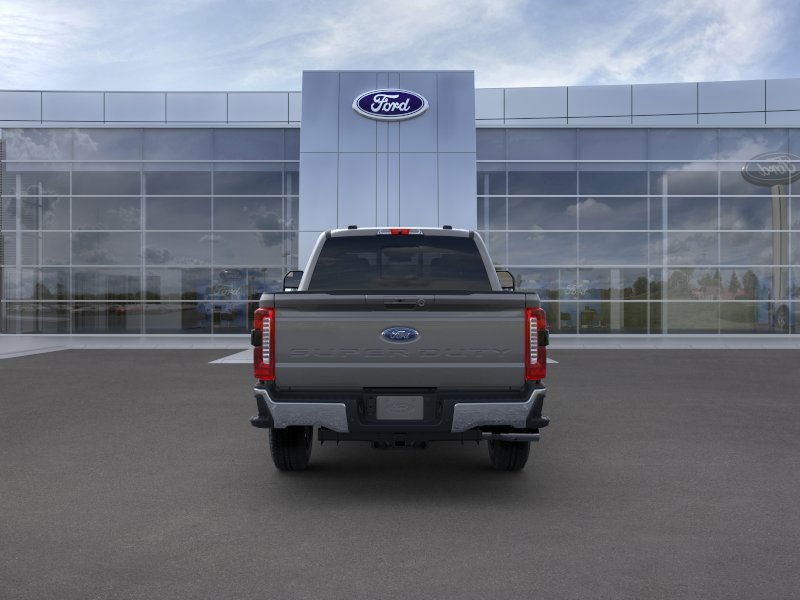Ford Super Duty F-350 SRW Vehicle Image 07
