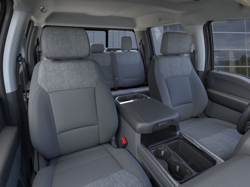 Ford Super Duty F-250 SRW Vehicle Image 12