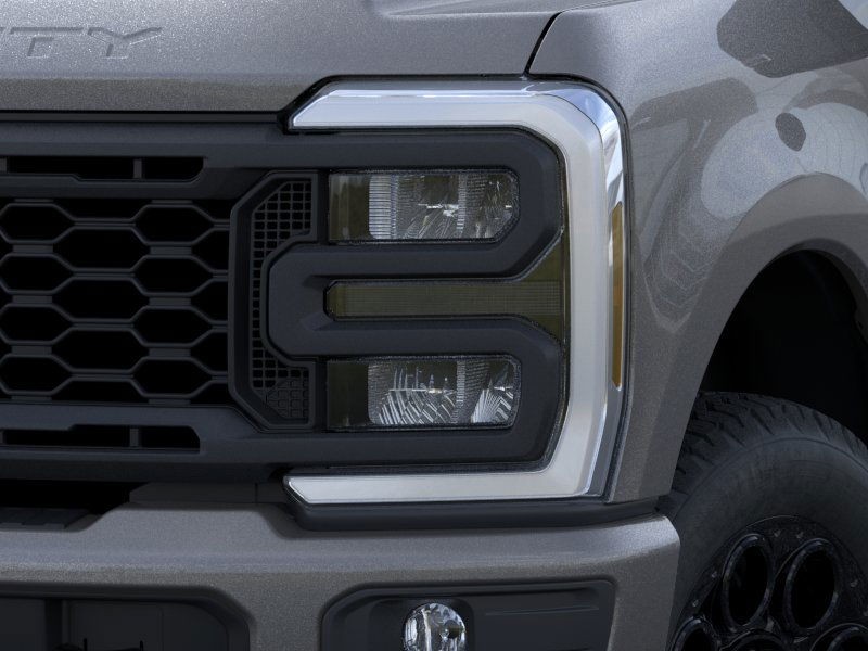 Ford Super Duty F-250 SRW Vehicle Image 20